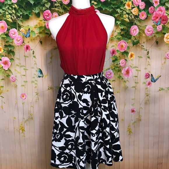 Red Flowy Top with Lace Neck Closure - Picture 4 of 8